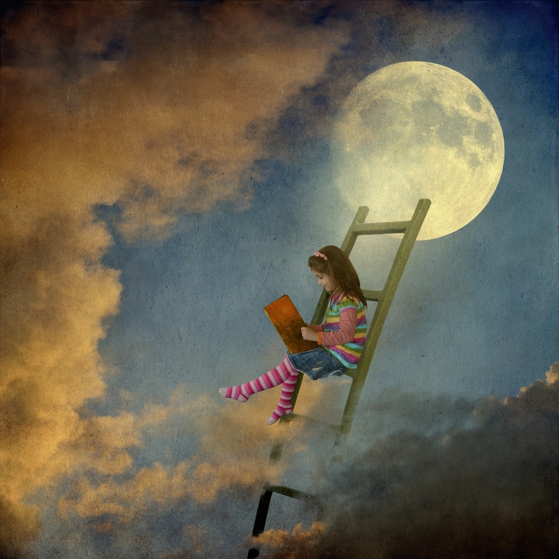 reading-at-moonlight-1.jpg